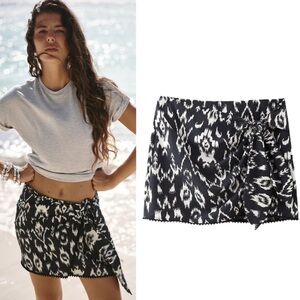 NWT Zara Black & White Ikat Printed Pompom Wrap Micro Mini Skirt - S